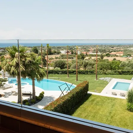 Palma & With Pool