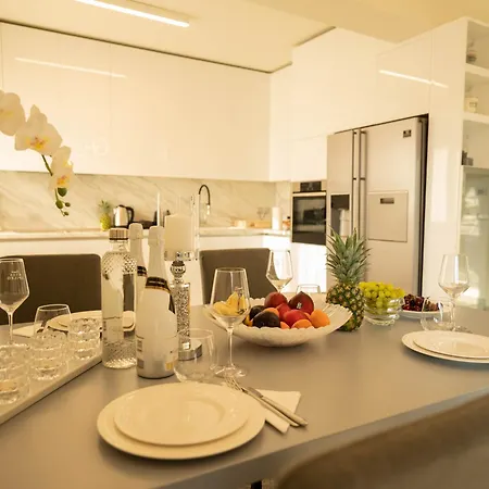 Apartment Palma & With Pool